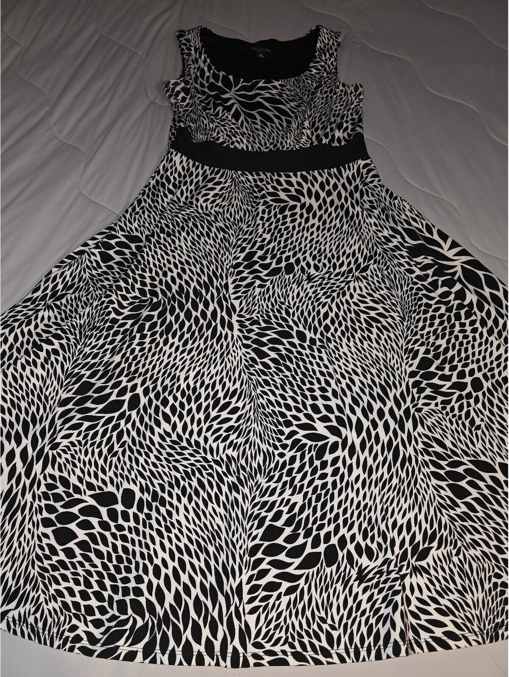 Perceptions New York Dress Black White Geometric Print Round Neck Size M